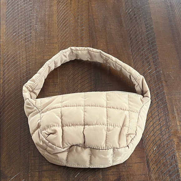 🆕Quilted Tan Shoulder Bag 11 x 6.5 inches - Picture 5 of 8
